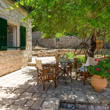Apartamento The Old One By About Paxos